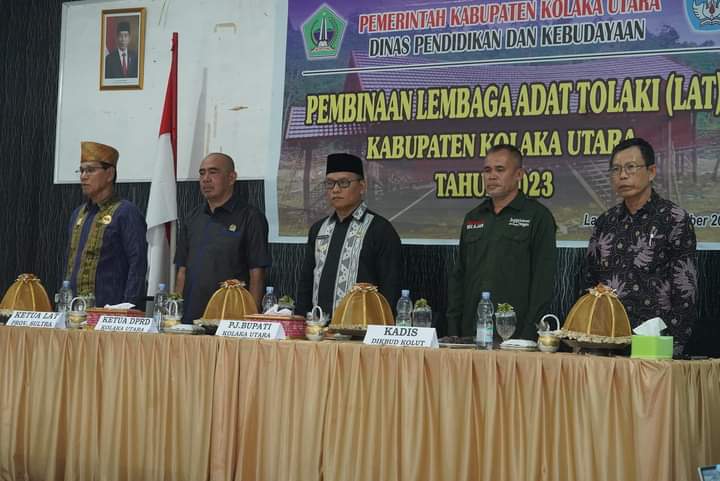 FB_IMG_1702773710612 Foto: Pemkab Kolaka Utara gelar kegiatan pembinaan Lembaga Adat Tolaki (LAT), Sabtu (16/12/23) sumber: Kominfo Kolut