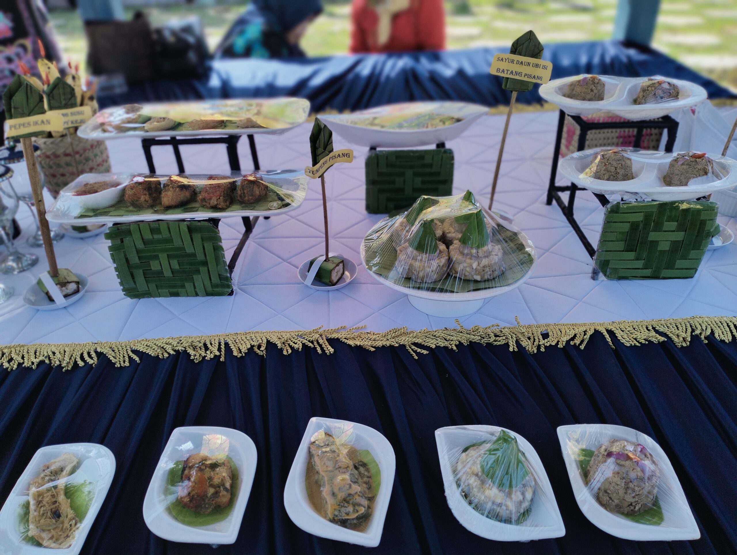 IMG20231215151142 Foto: Hidangan menu makanan olahan berbahan di stand kuliner Kabaena Selatan. (Sumber: Agus Saputra)