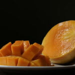 Buah mangga, meski kaya nutrisi, ternyata memerlukan kewaspadaan ekstra bagi penderita asam urat Buah mangga, meski kaya nutrisi, ternyata memerlukan kewaspadaan ekstra bagi penderita asam urat