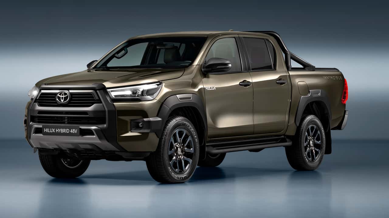 Toyota Hilux Siap Sambut Era Baru dengan Opsi Mild-Hybrid 2024 Toyota Hilux Siap Sambut Era Baru dengan Opsi Mild-Hybrid 2024