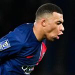 Kylian Mbappe selebrasi usai mencetak goal (Foto: Forbes)
