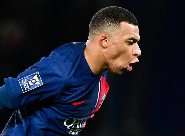 Kylian Mbappe Kylian Mbappe selebrasi usai mencetak goal (Foto: Forbes)