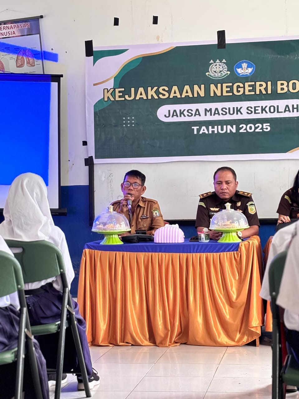 Jaksa Masuk Sekolah